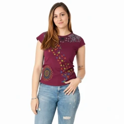 Camiseta de algodón con bordados mandala y serigrafía artesanal TPNE1906