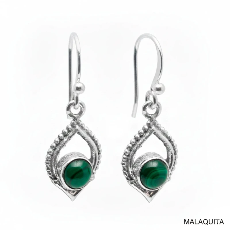 Pendientes étnicos de plata 925 con piedra natural y forma de escudo